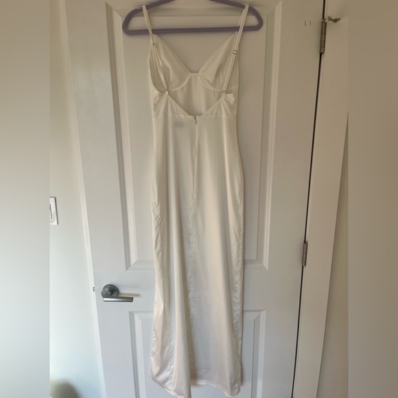 Beginning Boutique - Freesia Formal Dress - White - Picture 10 of 12